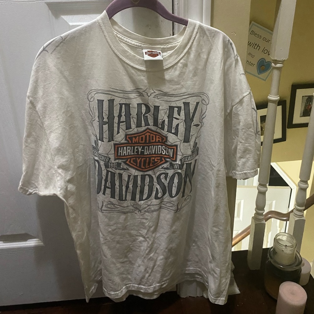 Thirifted Harley Davidson shirt